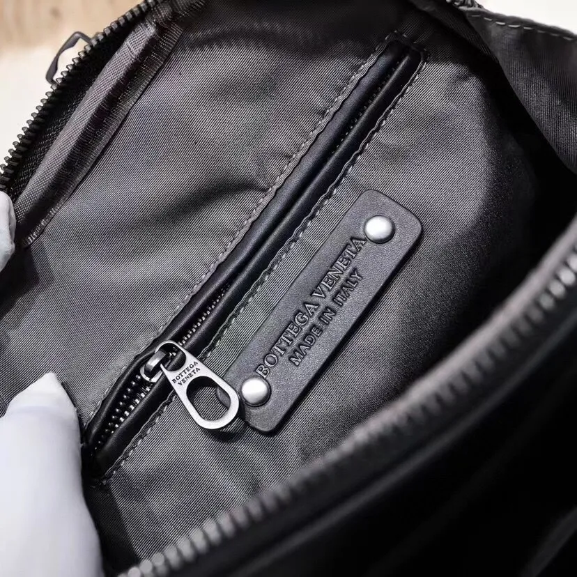 All categories 💚 Top version men’s bags 💚 BV 2024 new BV chest bag